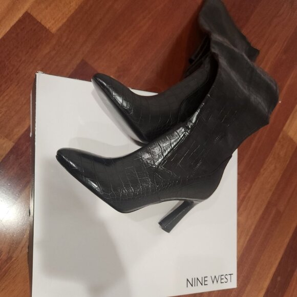 Nine West SIZZLE3 Women's Black Leather Over -The-Knee Boots  Size 8 - Picture 4 of 5